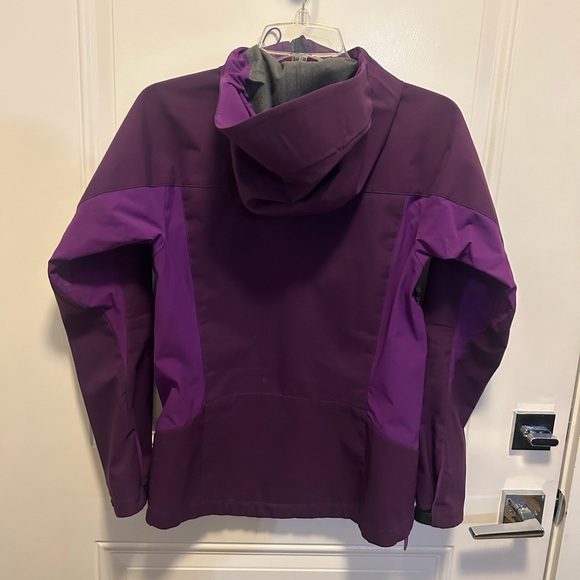 Haglöfs Women’s Technical Waterproof Shell Jacket for Ski / Climbing - EUC - S - Picture 6 of 8